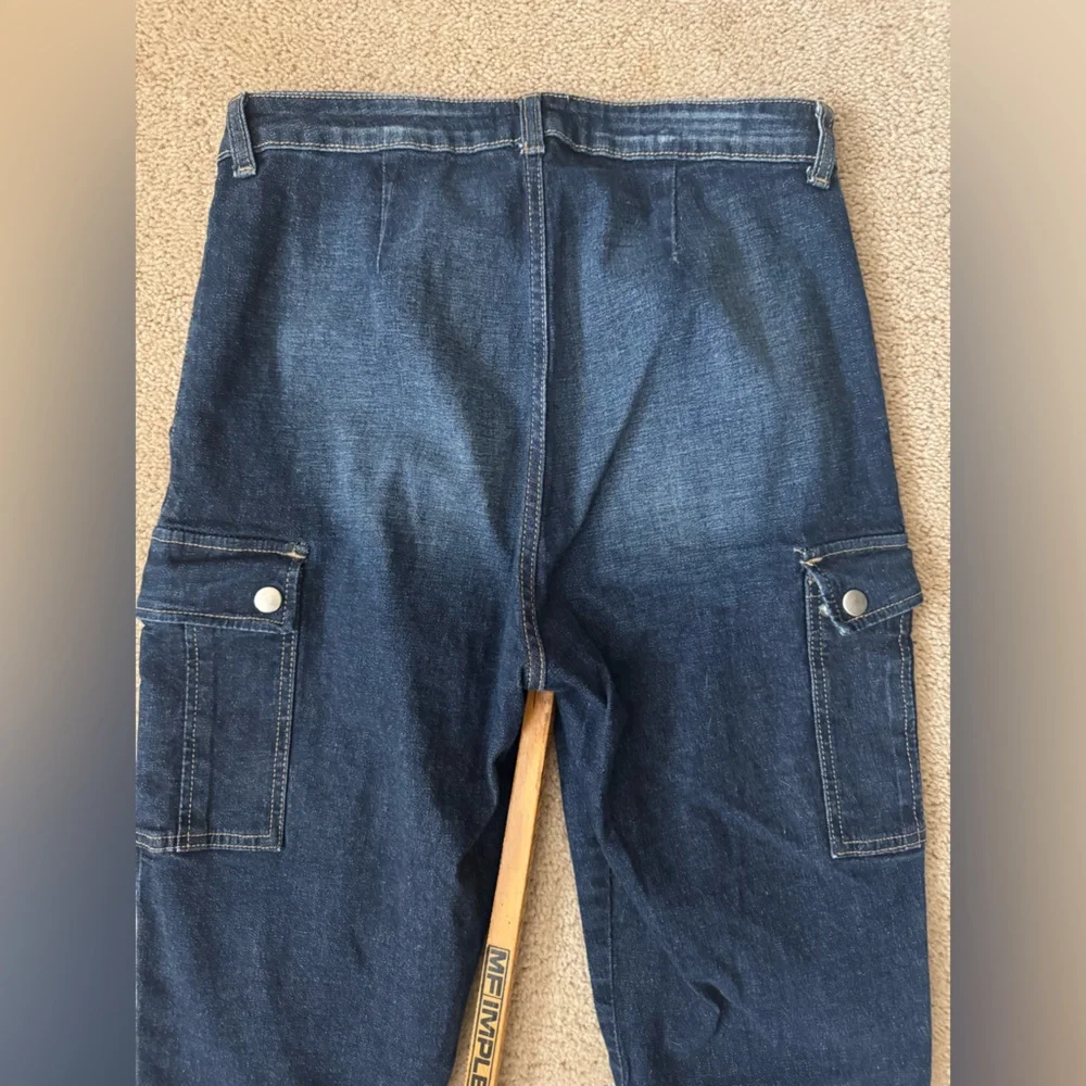 Forever 21 Cargo‎ Jeans Dark Wash Denim Straight Legside pockets 80’s y2k - Picture 7 of 11